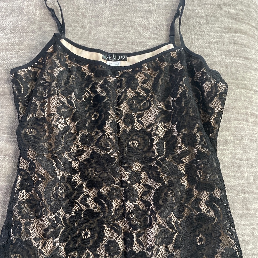 Venus black lace tanktop
